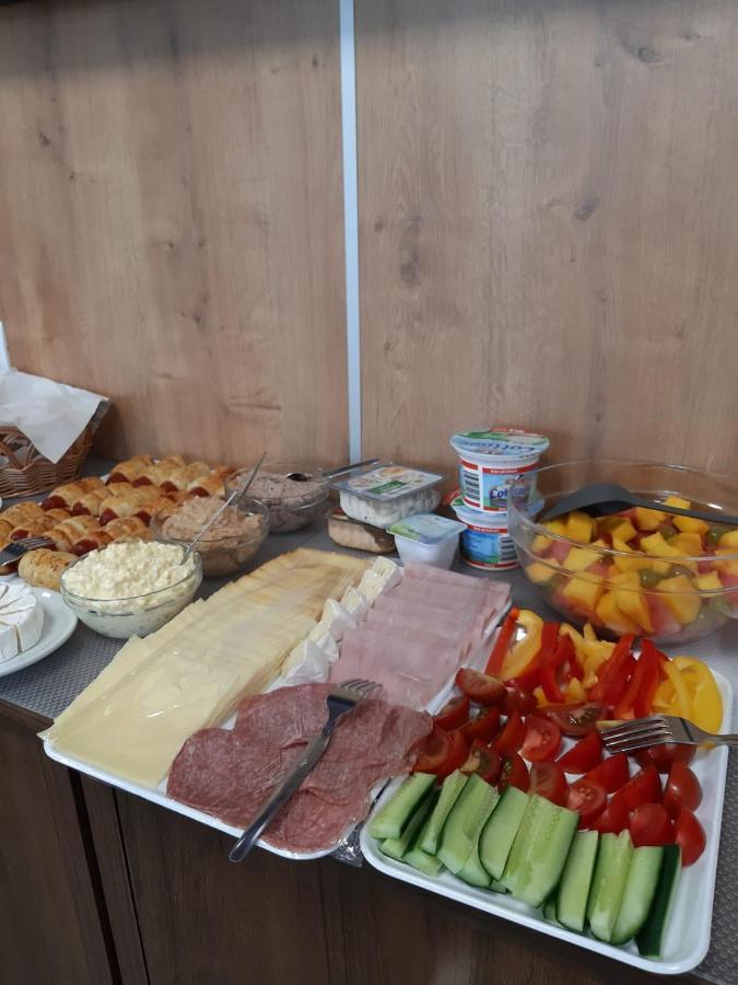 Penzion U Bustiku Sardice 外观 照片